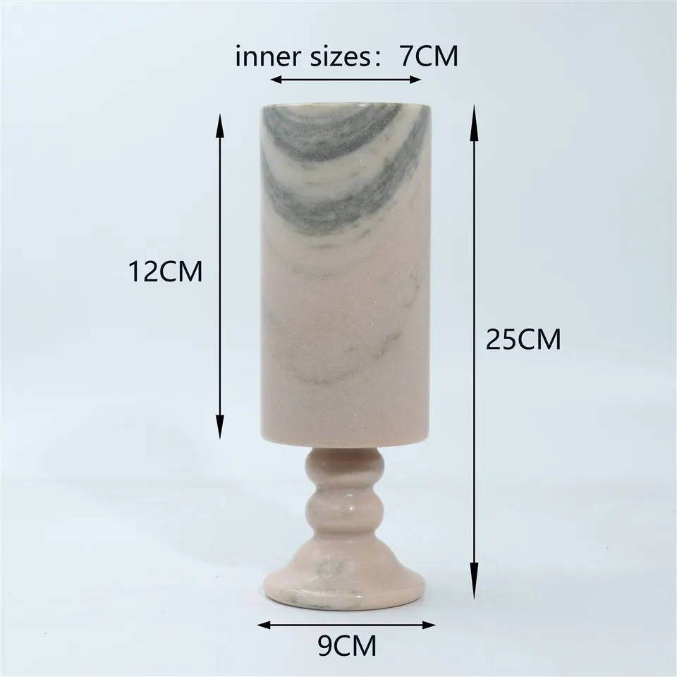 Růžová mramorová květinová váza