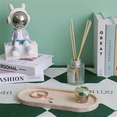 Béžový travertinový oválný podnos