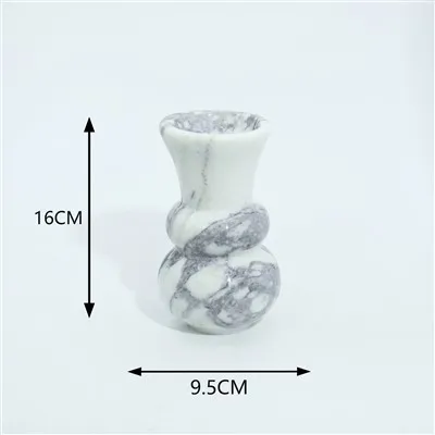 Ručně vyráběná mramorová váza