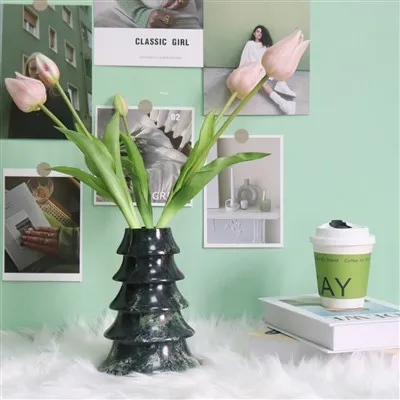 Indická zelená váza na vánoční stromeček