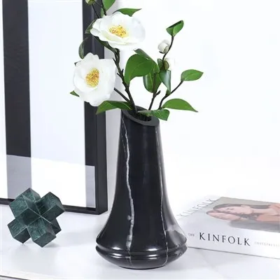 Vintage černá mramorová váza